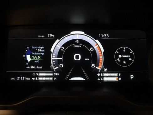 Used 2024 Toyota Tundra Platinum AWD/4WD image 19