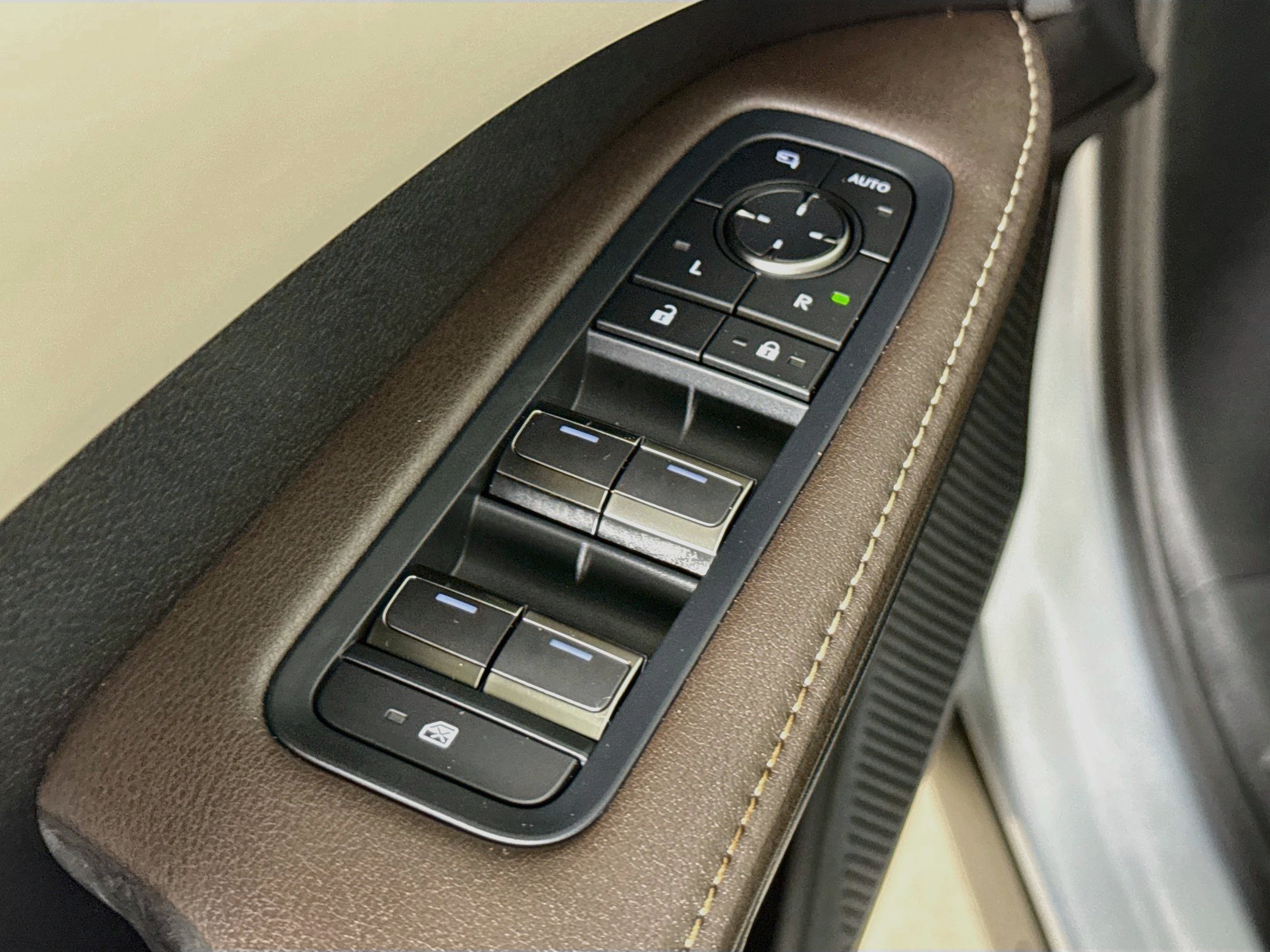 Used 2023 Lexus RX 350 Premium w/ Cold Area Package FWD image 20