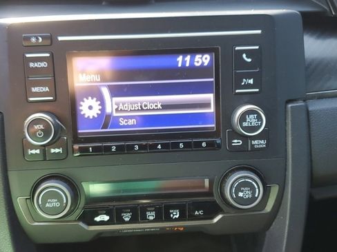 Used 2018 Honda Civic Sport image 17