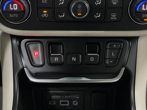 Used 2018 GMC Terrain Denali w/ Advanced Safety Package image 29