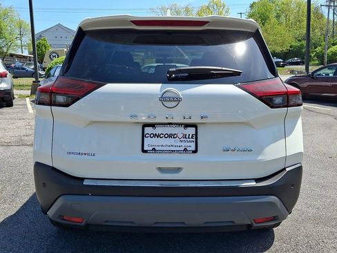 Certified 2023 Nissan Rogue SV image 6