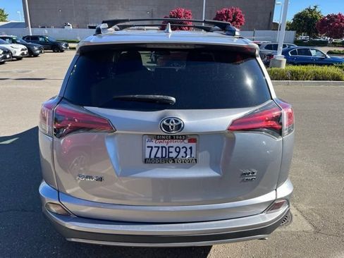 Used 2017 Toyota RAV4 XLE w/ Plus Special Value Package AWD/4WD image 6