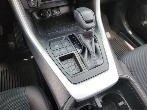 Certified 2023 Toyota RAV4 LE FWD image 19