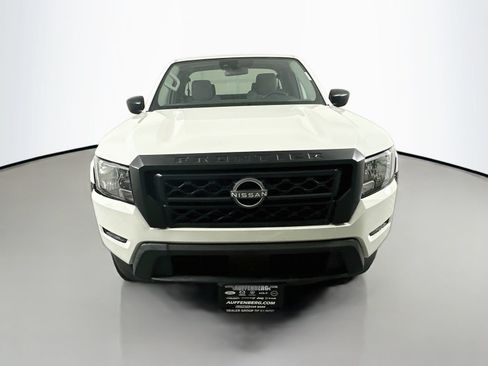 Used 2022 Nissan Frontier S RWD image 2