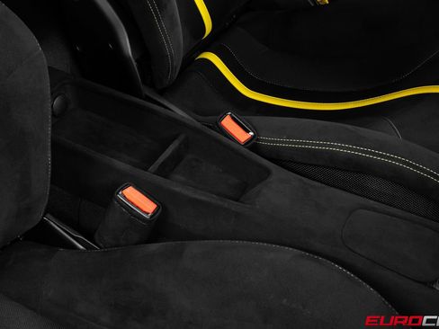 Used 2020 Ferrari 488 Pista Coupe RWD image 45