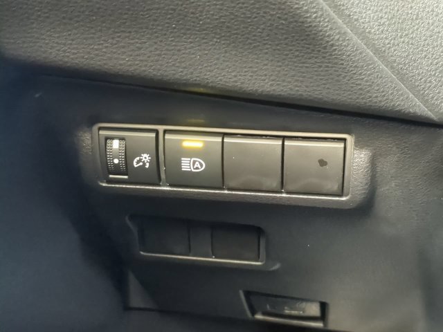Certified 2025 Toyota Corolla Cross LE FWD image 25