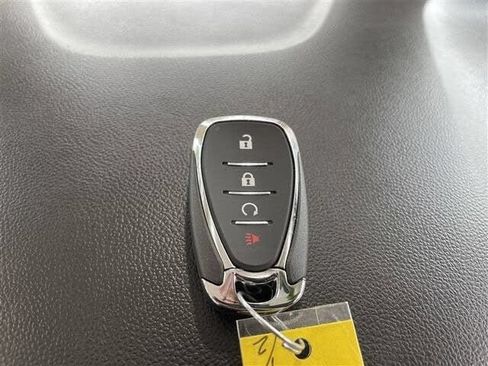 Used 2022 Chevrolet Trax LT w/ Driver Confidence Package AWD/4WD image 18