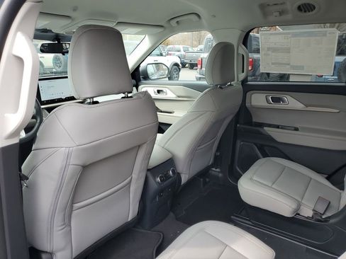 New 2026 Ford Explorer Active image 28