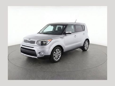 Used 2017 Kia Soul + FWD image 1
