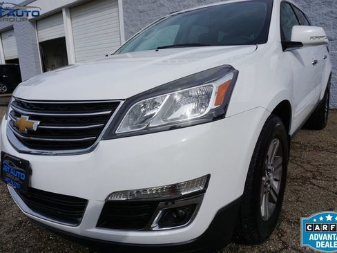 Used 2017 Chevrolet Traverse LT AWD/4WD image 5
