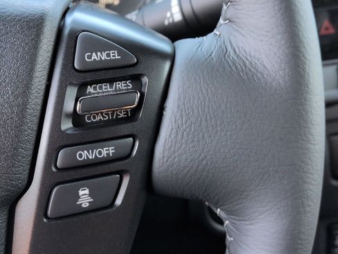 New 2026 Nissan Frontier SV w/ SV Convenience Package AWD/4WD image 19