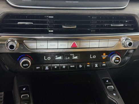 Used 2022 Kia Telluride SX w/ Towing Package FWD image 23
