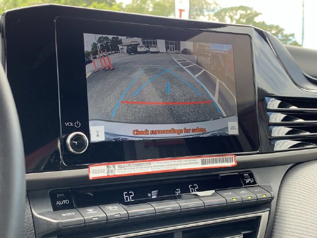 Used 2026 Toyota Camry SE w/ Convenience Package FWD image 22