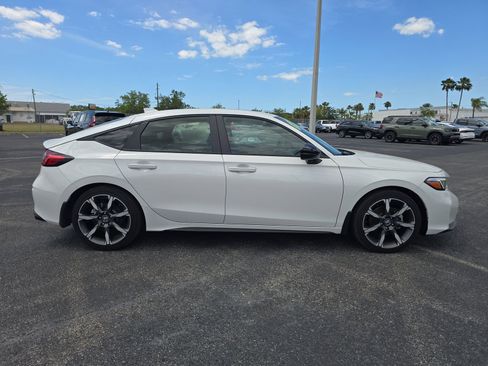 Used 2025 Honda Civic Sport Touring image 3