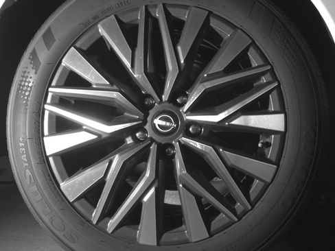 Used 2025 Nissan Altima 2.5 SV image 15