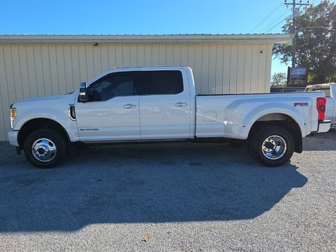 Used 2017 Ford F350 Platinum w/ Platinum Ultimate Package image 13