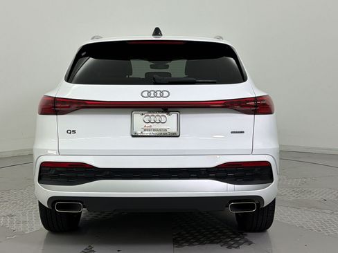 Certified 2025 Audi Q5 Premium w/ Convenience Package AWD/4WD image 9