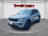 Certified 2020 Jeep Grand Cherokee Laredo image 3