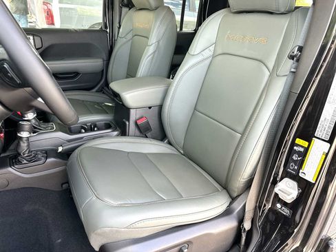 New 2026 Jeep Gladiator Mojave AWD/4WD image 17