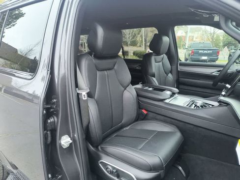 New 2026 Jeep Grand Wagoneer 4WD image 26
