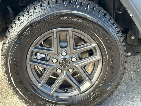 Used 2024 Jeep Wrangler Sport S image 11