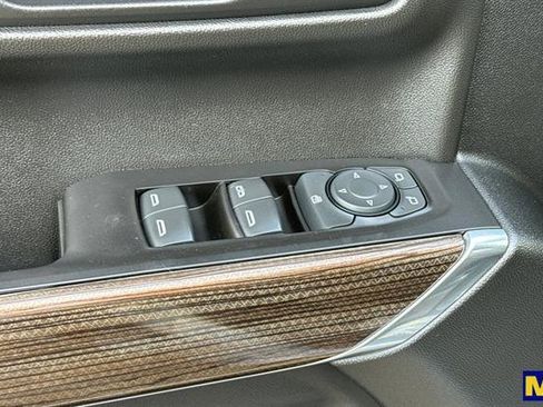 Used 2021 Chevrolet Silverado 1500 RST image 12