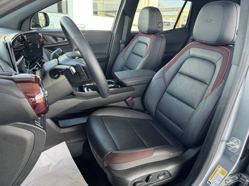 Used 2025 Chevrolet Equinox RS w/ Convenience Package III image 21