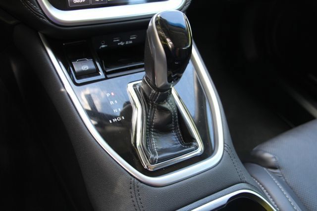 Used 2022 Subaru Legacy Limited AWD/4WD image 29