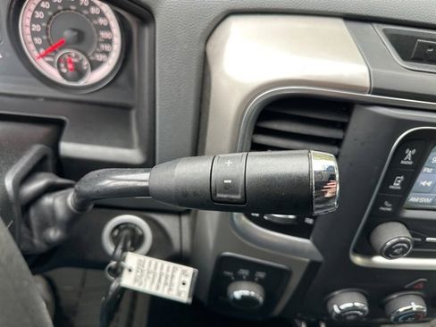 Used 2018 RAM 2500 SLT image 29