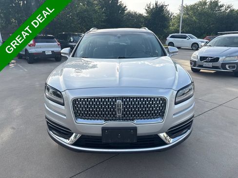 Used 2019 Lincoln Nautilus Reserve FWD image 2