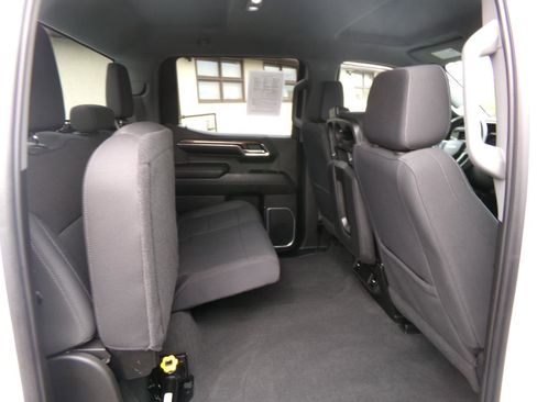 Used 2022 Chevrolet Silverado 1500 LT AWD/4WD image 42
