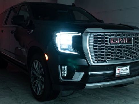 Used 2023 GMC Yukon XL Denali image 37