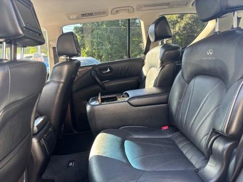 Used 2012 INFINITI QX56 4WD w/ Deluxe Touring Pkg image 40