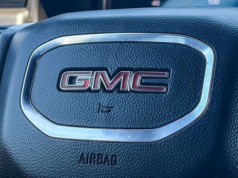 Used 2023 GMC Yukon SLT AWD/4WD image 23