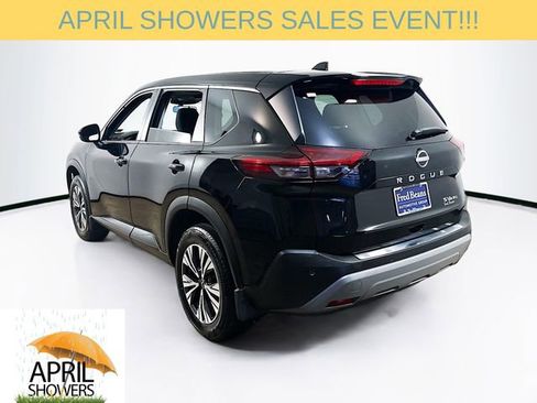 Used 2023 Nissan Rogue SV image 6