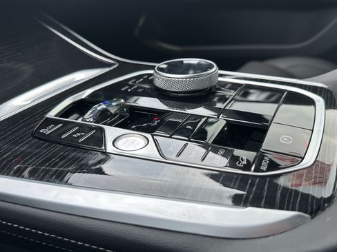 Certified 2025 BMW X5 M60i AWD/4WD image 27
