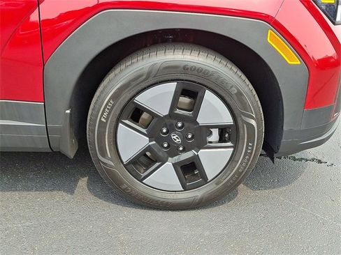 Used 2025 Hyundai Santa Fe SEL image 8