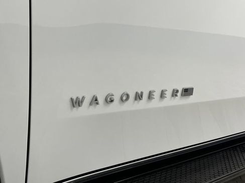 Used 2024 Jeep Wagoneer Series III w/ Convenience Group I image 40