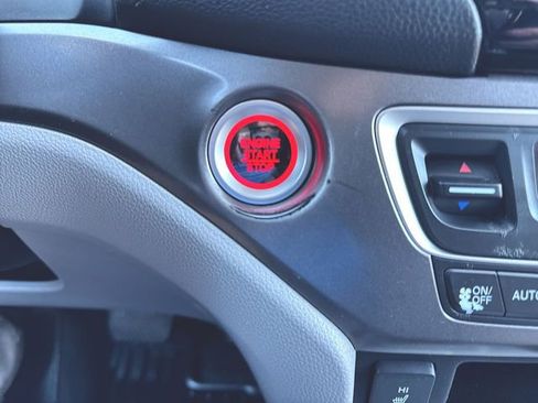 Used 2018 Honda Pilot EX-L image 16