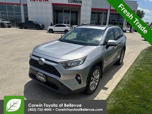 Used 2019 Toyota RAV4 XLE Premium w/ Protection Package FWD image 8