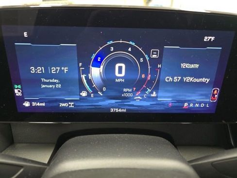New 2026 Chevrolet Traverse LT w/ Driver Confidence Package AWD/4WD image 12