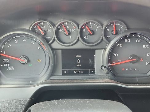 Used 2020 Chevrolet Silverado 1500 Custom w/ Custom Value Package RWD image 18