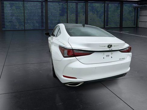 Certified 2023 Lexus ES 350 w/ Premium Package FWD image 7