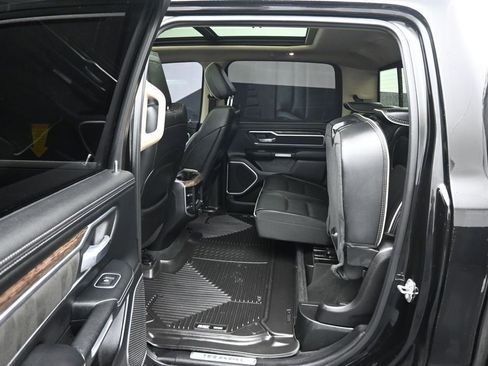 Used 2020 RAM 1500 Laramie AWD/4WD image 37