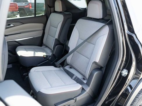 New 2026 Chevrolet Traverse LT image 14