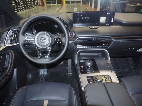 New 2026 MAZDA CX-90 3.3 Turbo w/ Premium Plus Pkg image 6