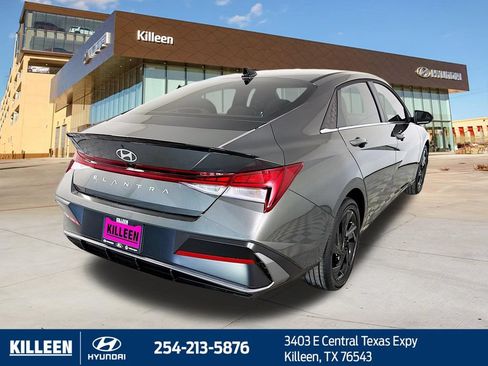 Used 2026 Hyundai Elantra SEL Sport Premium FWD image 9
