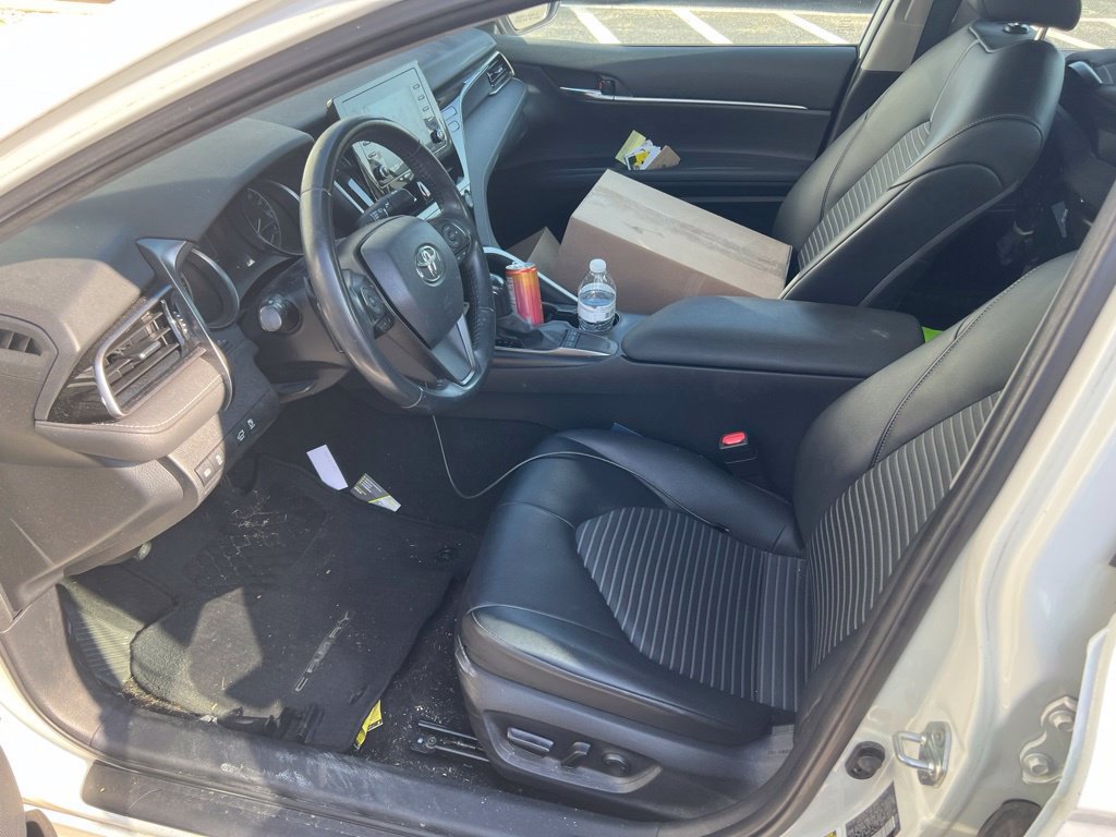 Used 2022 Toyota Camry SE w/ Carpet Mat Package (TMS) FWD image 7