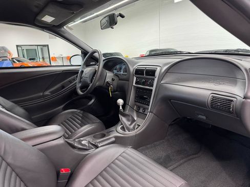Used 2003 Ford Mustang Mach 1 RWD image 47