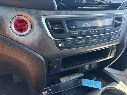Used 2023 Honda Ridgeline RTL-E image 24